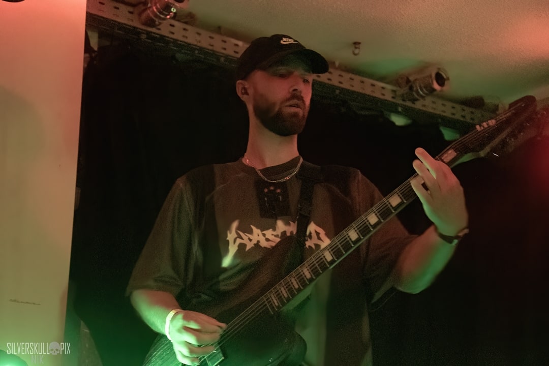 AKKMM22DSC_4705X-low-light.jpg - Silverskullpix