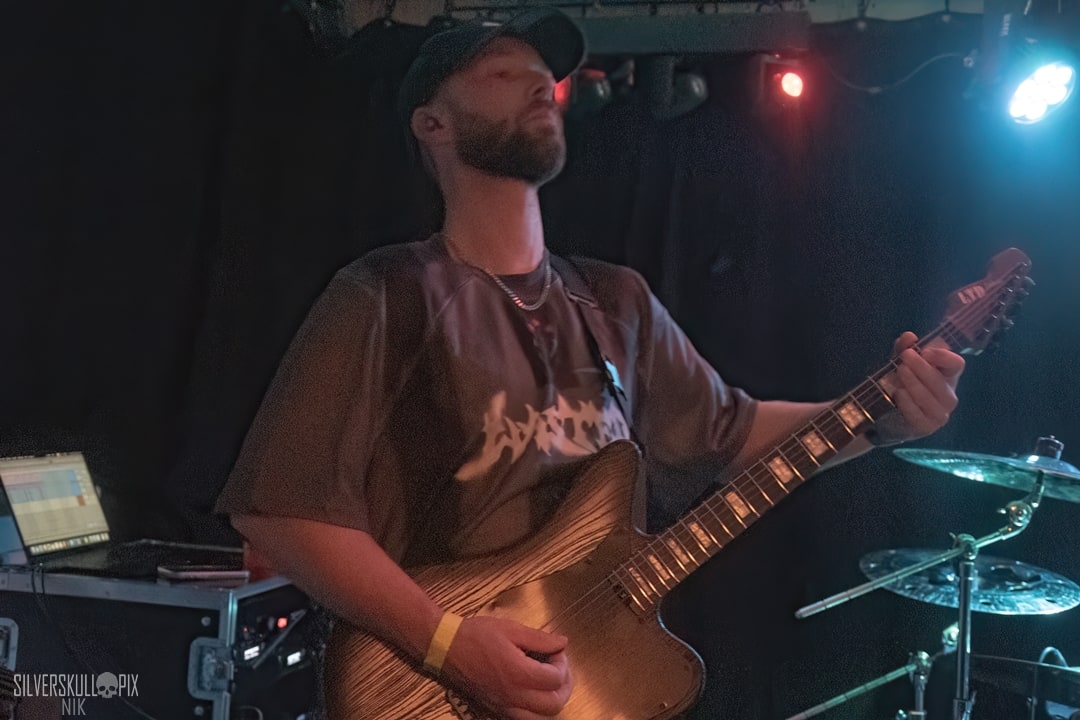 AKKMM22DSC_5048X-low-light.jpg - Silverskullpix