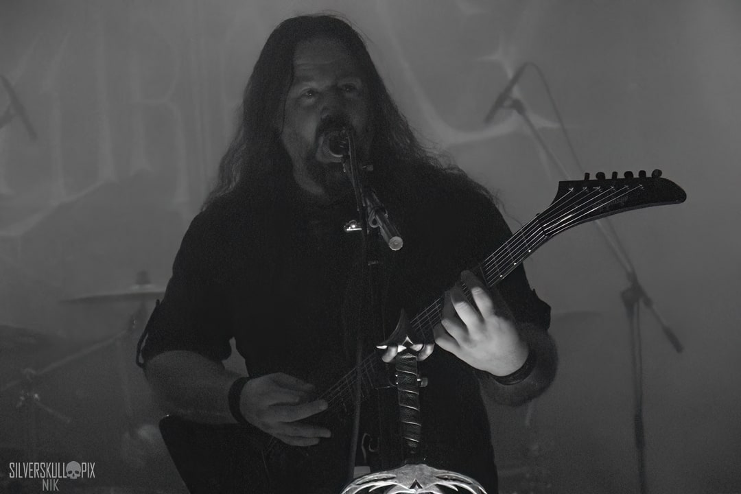 ashvol1DSC_9700X-low-light.jpg - Silverskullpix