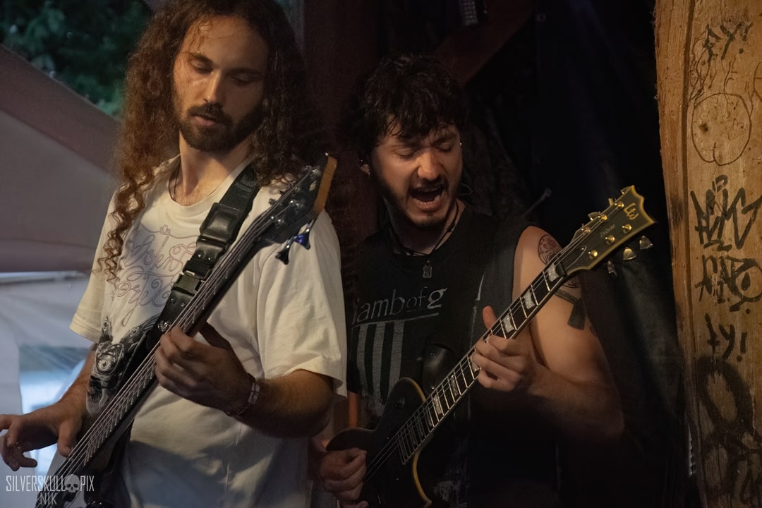 scuzzleDSC_7534X-low-light.jpg - Silverskullpix