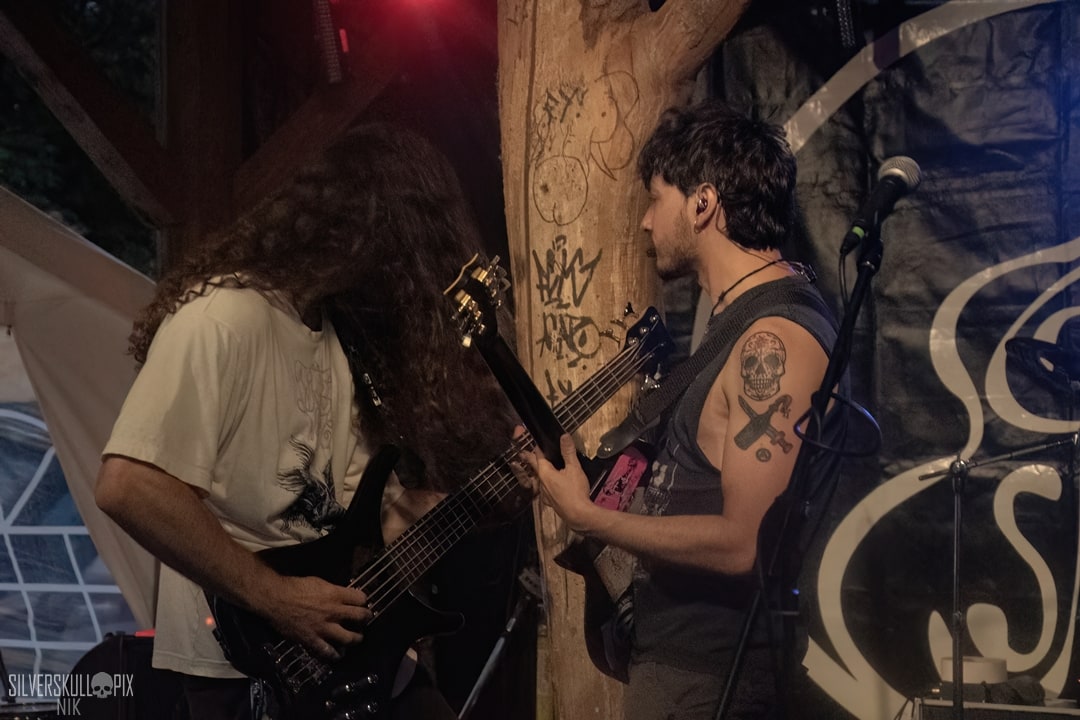 scuzzleDSC_7588X-low-light.jpg - Silverskullpix