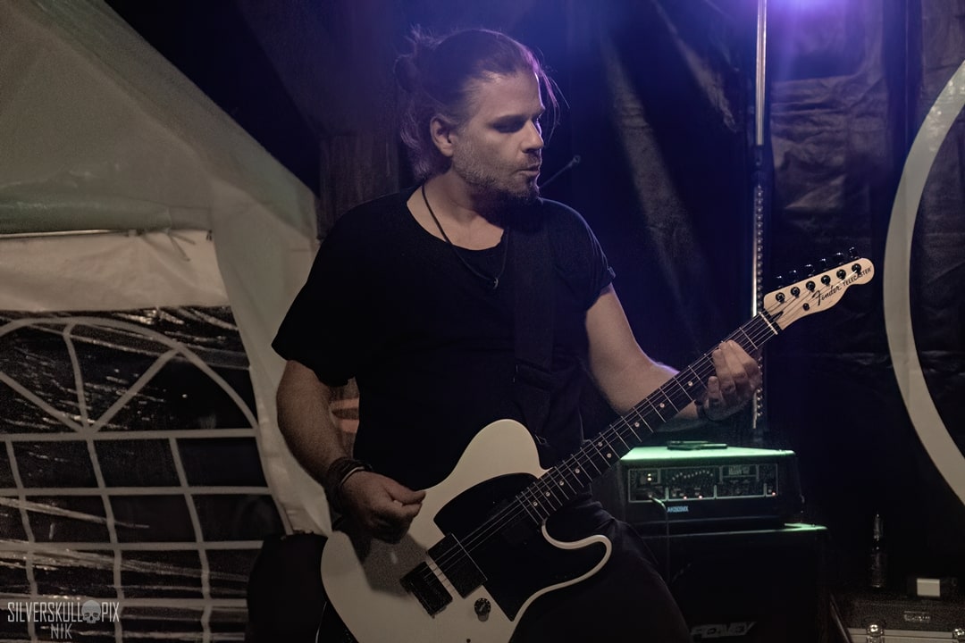 scuzzleDSC_7775X-low-light.jpg - Silverskullpix