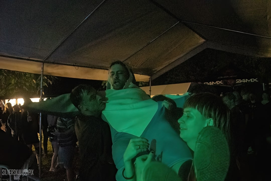 scuzzleDSC_7950X-low-light.jpg - Silverskullpix