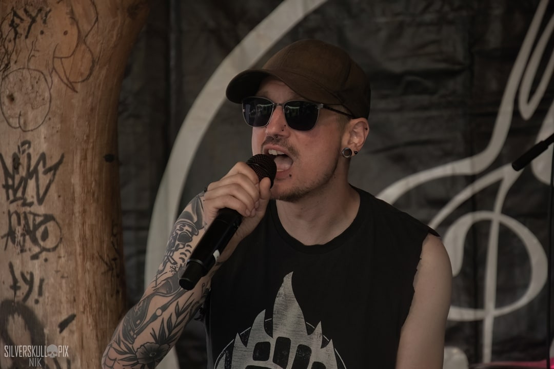 scuzzleDSC_8209X-low-light.jpg - Silverskullpix