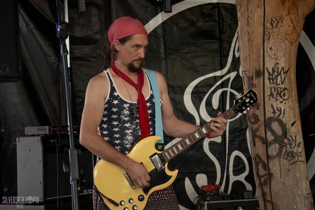scuzzleDSC_8231X-low-light.jpg - Silverskullpix