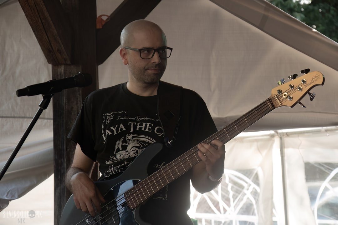 scuzzleDSC_8393X-low-light.jpg - Silverskullpix