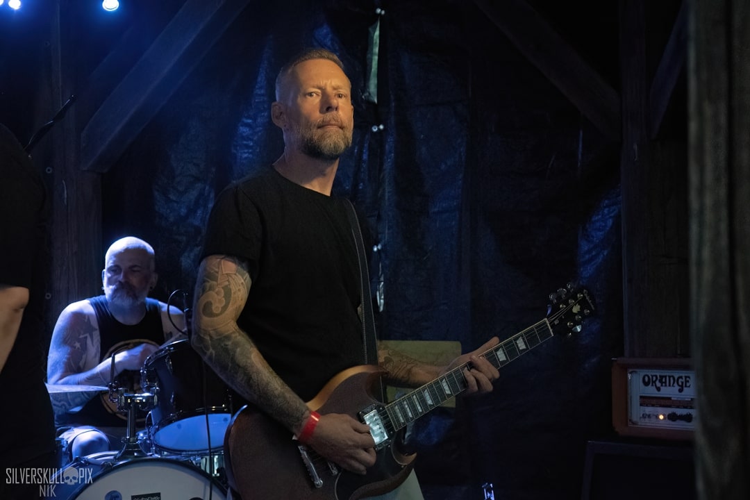scuzzleDSC_8821X-low-light.jpg - Silverskullpix
