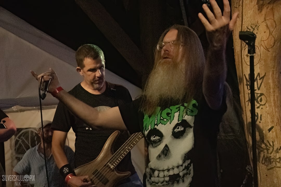 scuzzleDSC_9139X-low-light.jpg - Silverskullpix