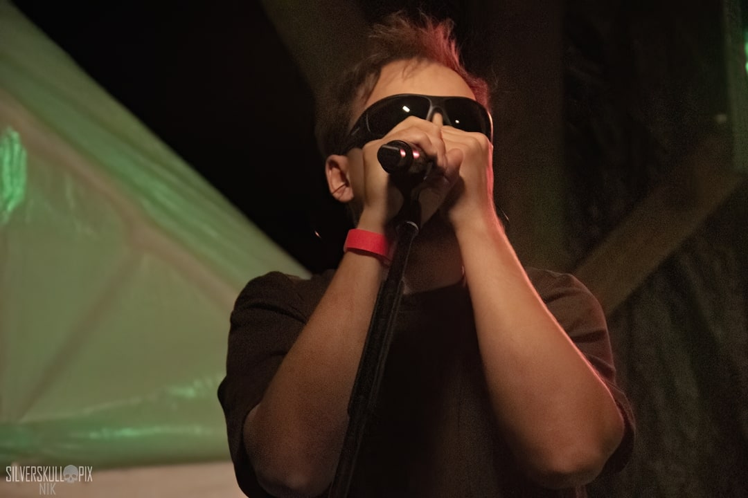 scuzzleDSC_9189X-low-light.jpg - Silverskullpix