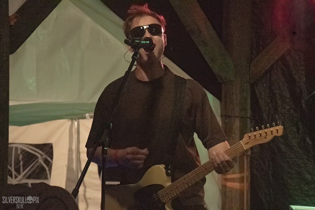 scuzzleDSC_9228X-low-light.jpg - Silverskullpix