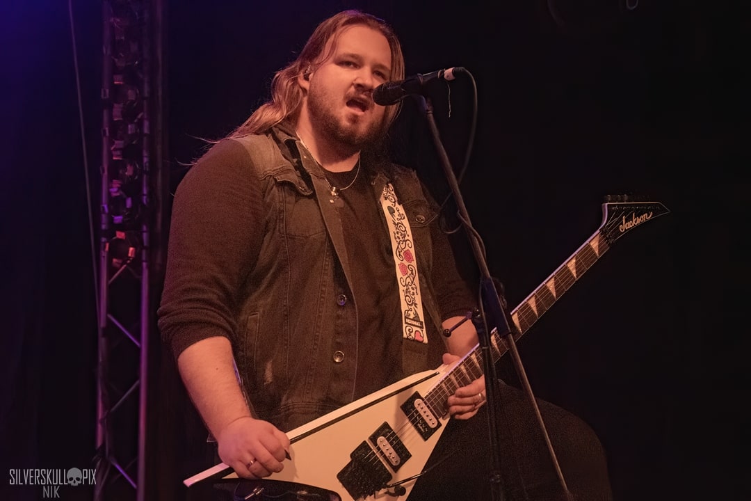 sftv26DSC_8825X-low-light.jpg - Silverskullpix